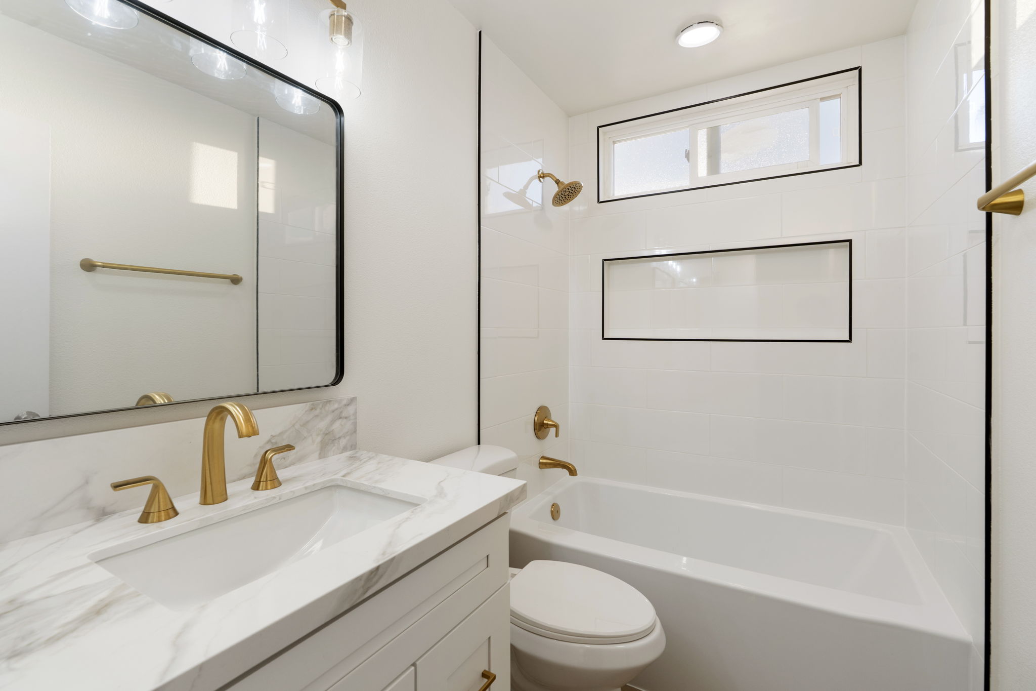 Kitchen Remodel 3 - Full Home After Renovation